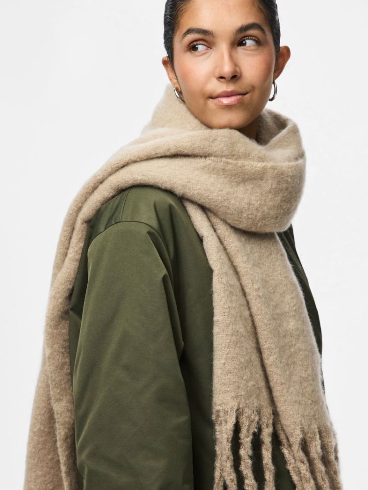 PCNIKITA LONG SCARF NOOS BC 194638 Silver M