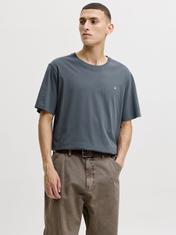 JJEPAULOS TEE SS CREW NECK NOO 176720 Turbulen
