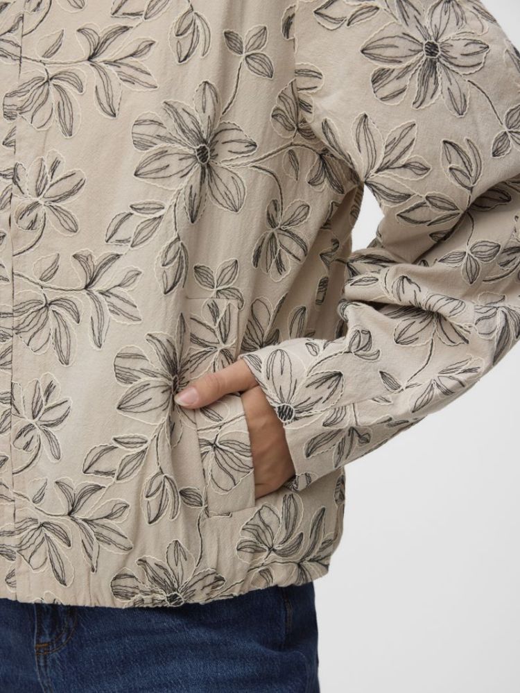 VMBETTY SHORT JACKET 239675 Cement