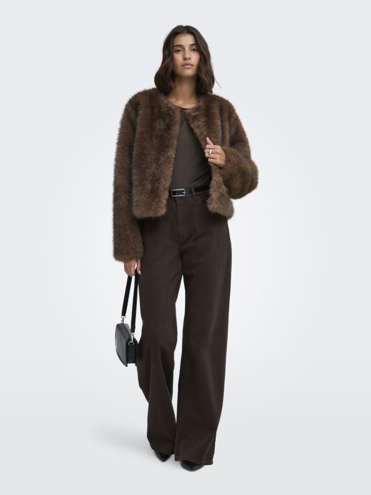 JDYAMY FAUX FUR SHORT JACKET O 244915001 Choco