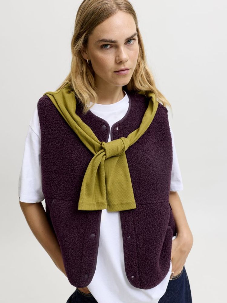 JXVERA TEDDY VEST OTW NOOS 176841 Winetast