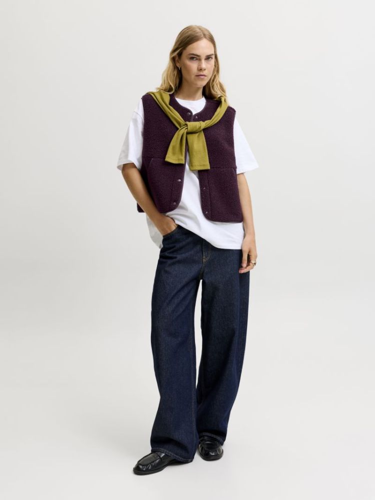 JXVERA TEDDY VEST OTW NOOS 176841 Winetast