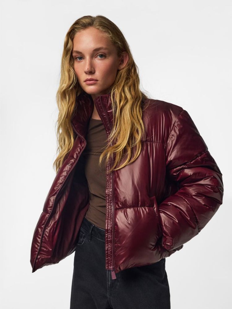 PCAMILIA SHORT PUFFER JACKET P 190650 Winetast