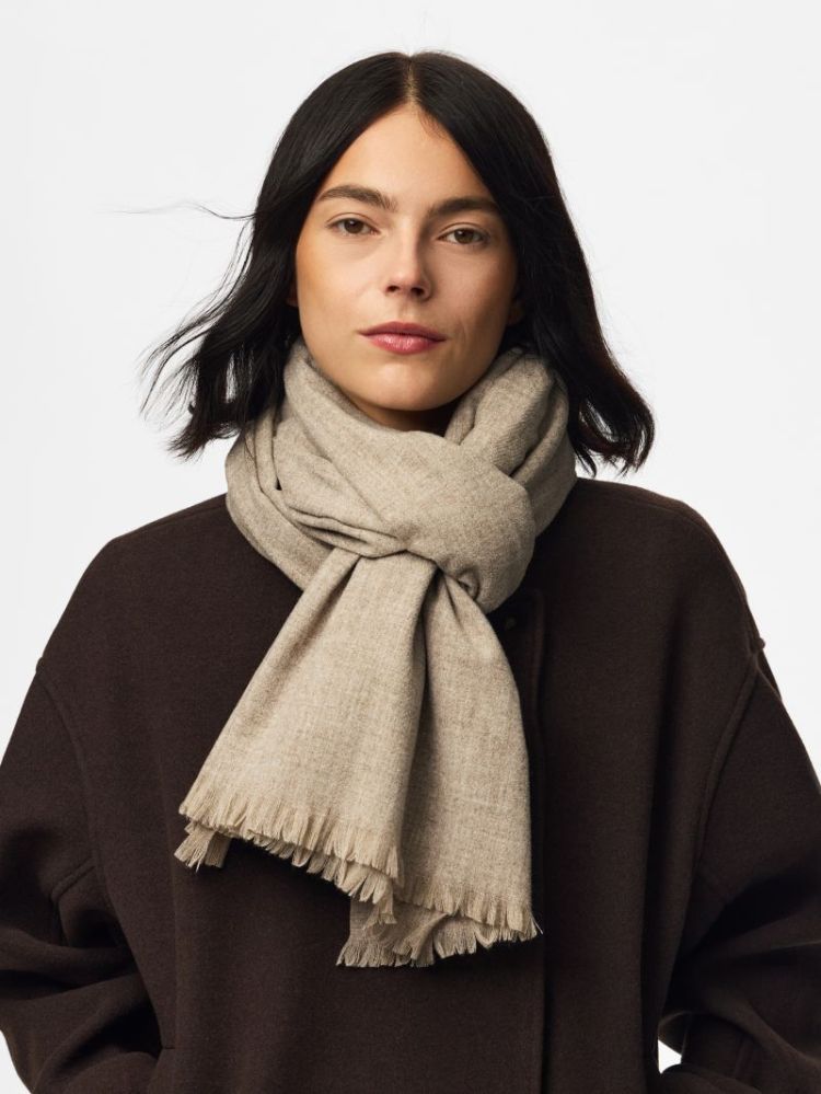 PCDIANA LONG SCARF NOOS BC 292559001 Greig