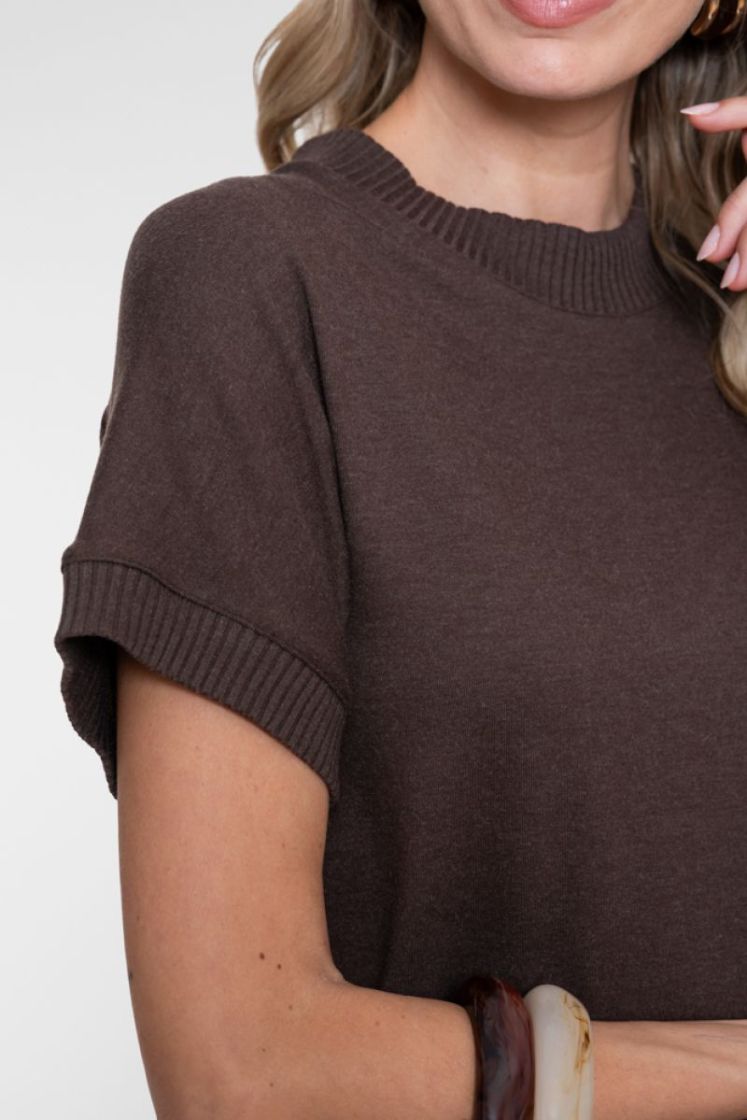  000775 brown