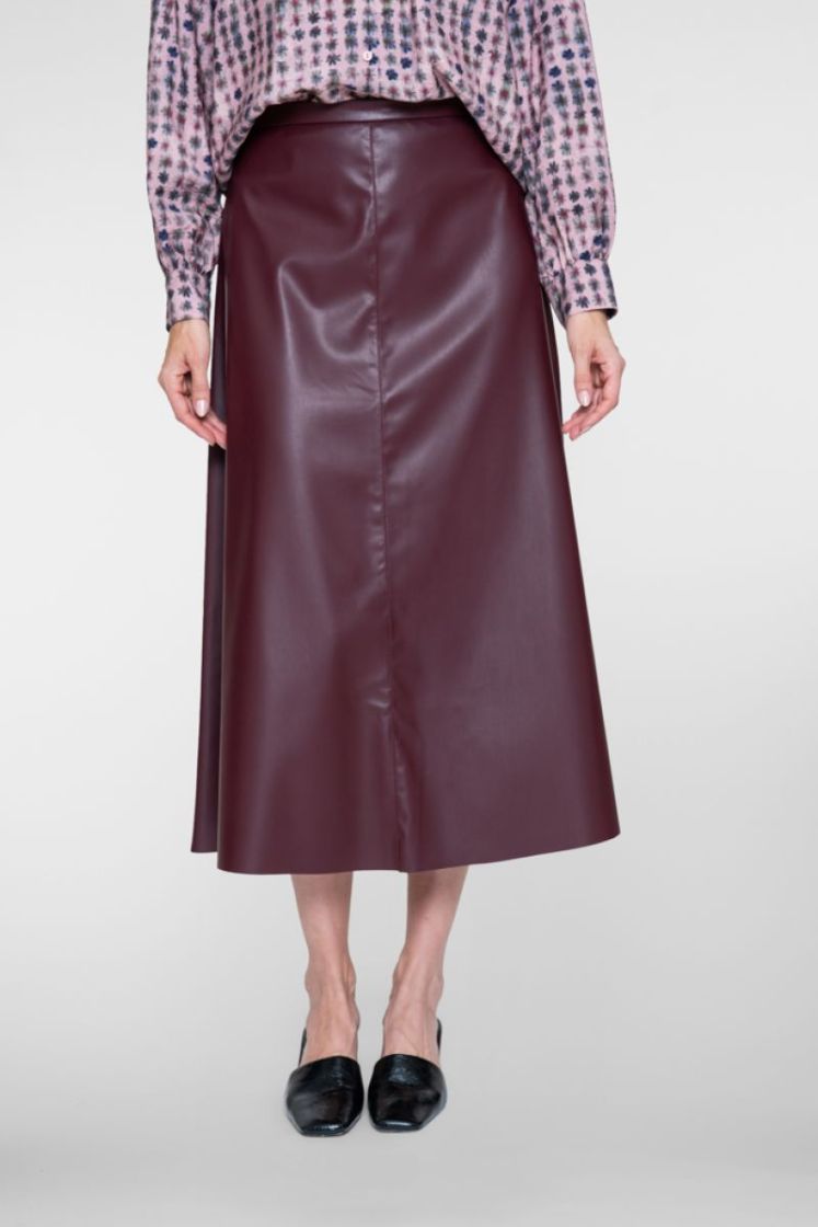  000480 burgundy