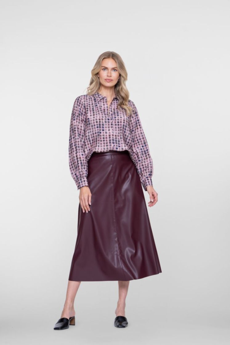 000480 burgundy