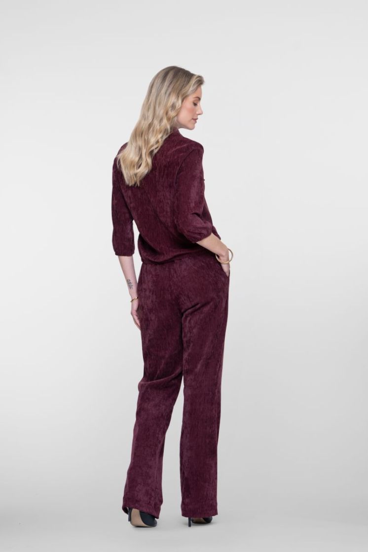  000480 burgundy