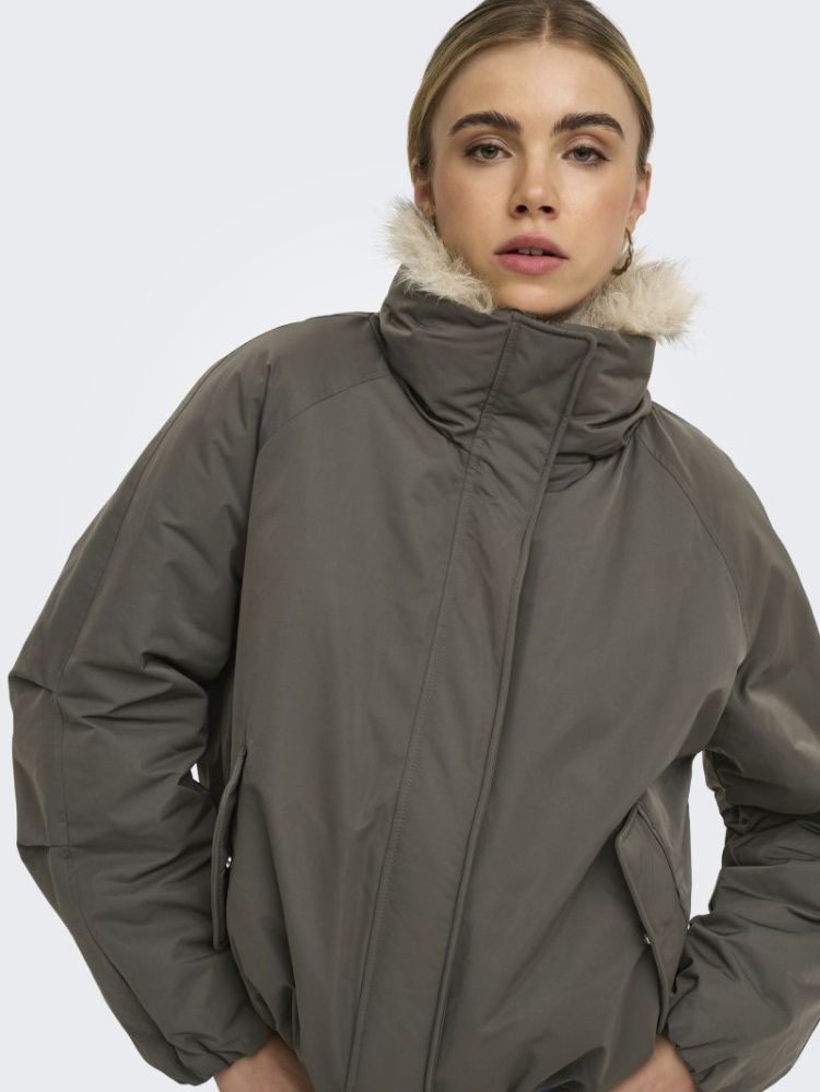 ONLAUDREY FUR COLLAR BOMBER OT 194818001 Black
