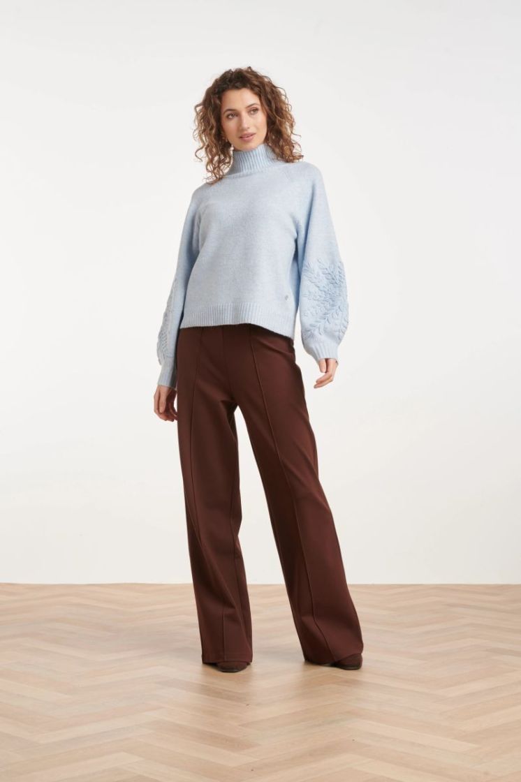  600 light blue