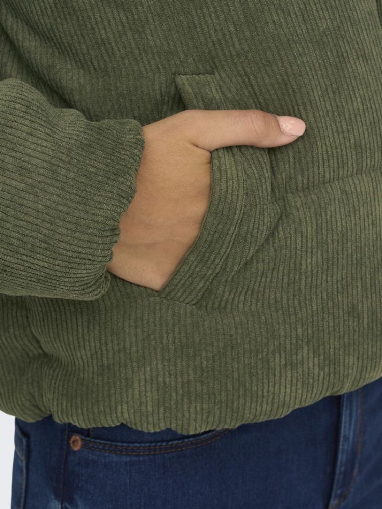 ONLNEWDOLLY CORDUROY PUFFER OT 209492001 Kalam