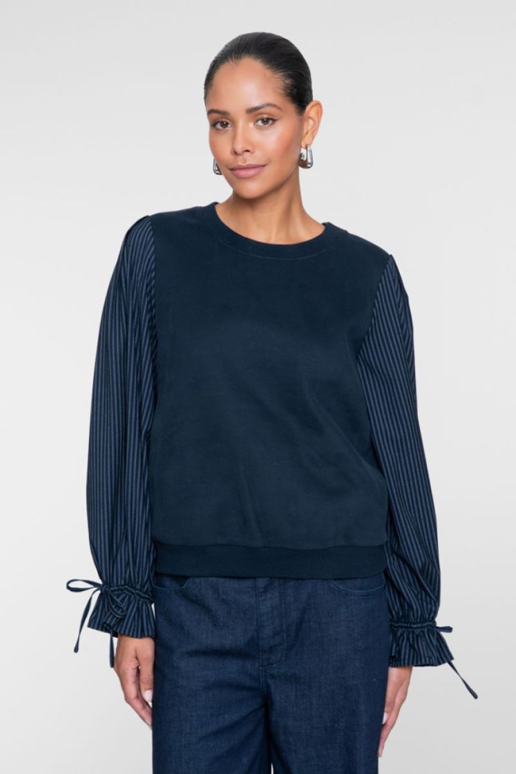  000675 navy